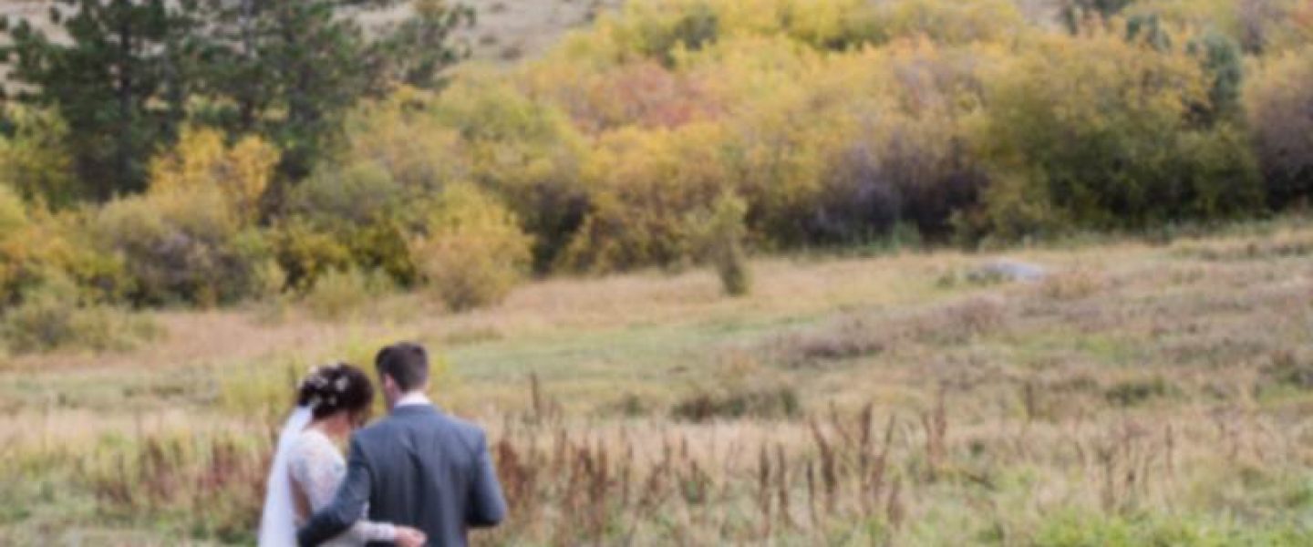 Stress_Free_Outdoor_Wedding_Packages_Colorado